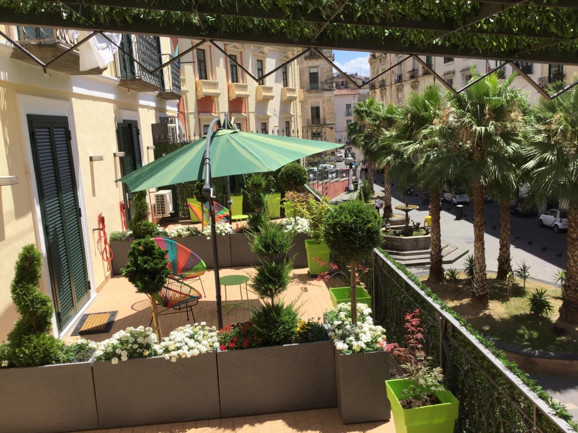 Roof Garden Bed & Breakfast ซาแลร์โน ภายนอก รูปภาพ