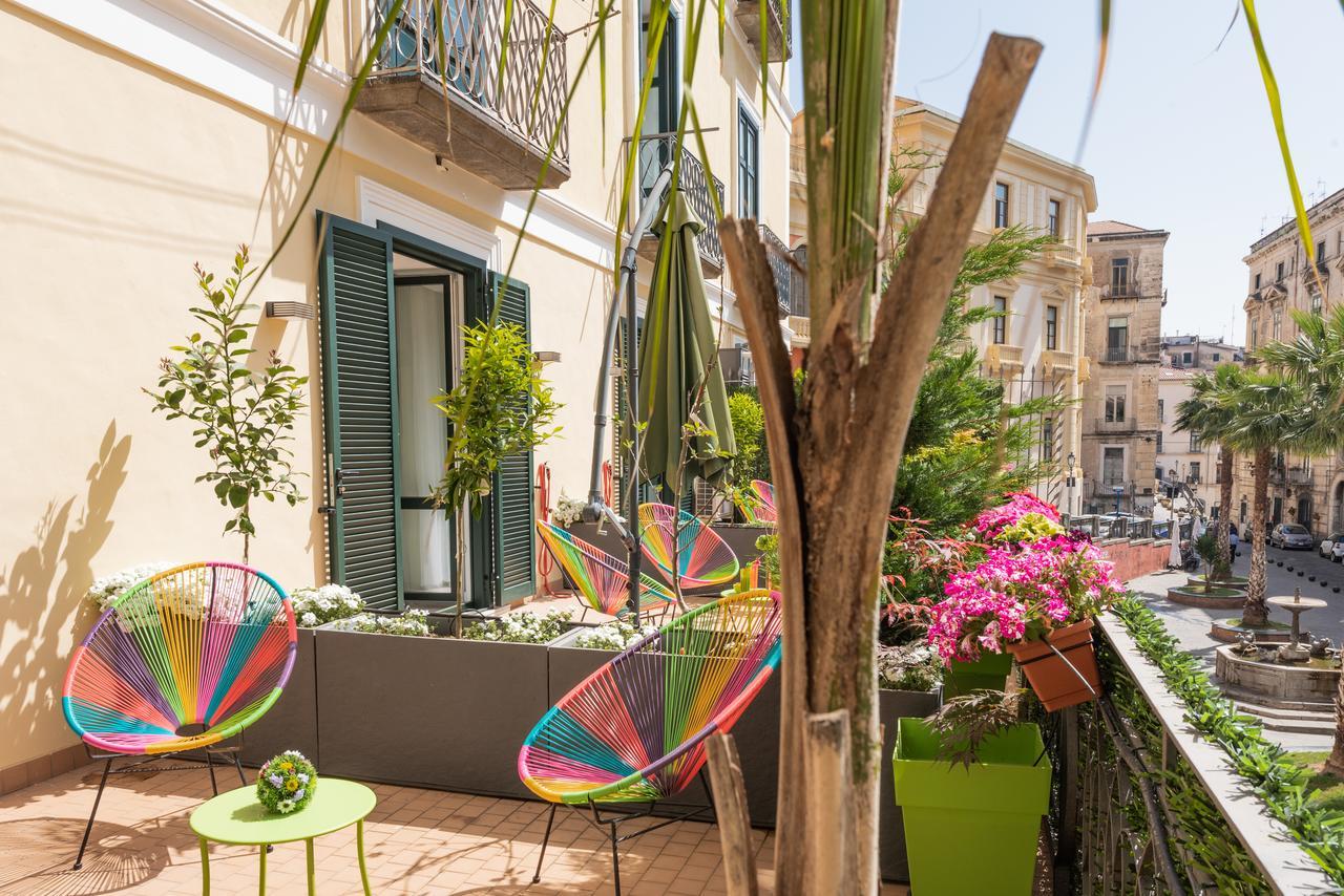 Roof Garden Bed & Breakfast ซาแลร์โน ภายนอก รูปภาพ