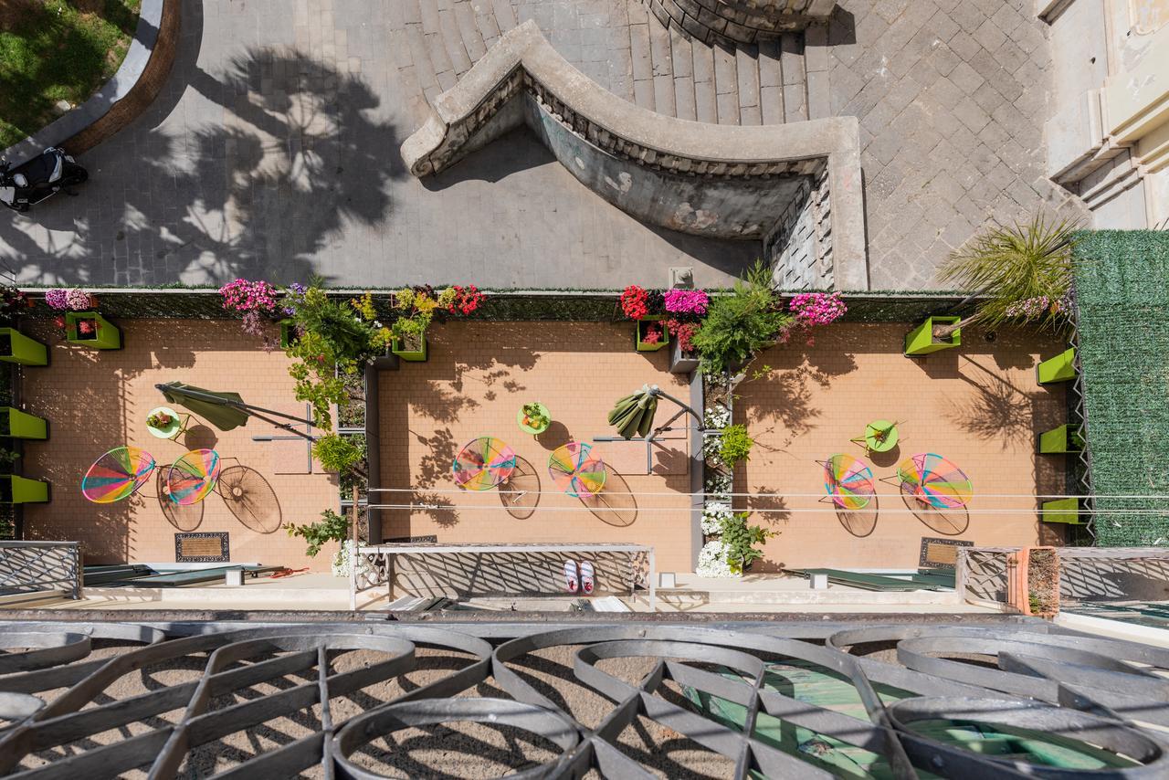 Roof Garden Bed & Breakfast ซาแลร์โน ภายนอก รูปภาพ