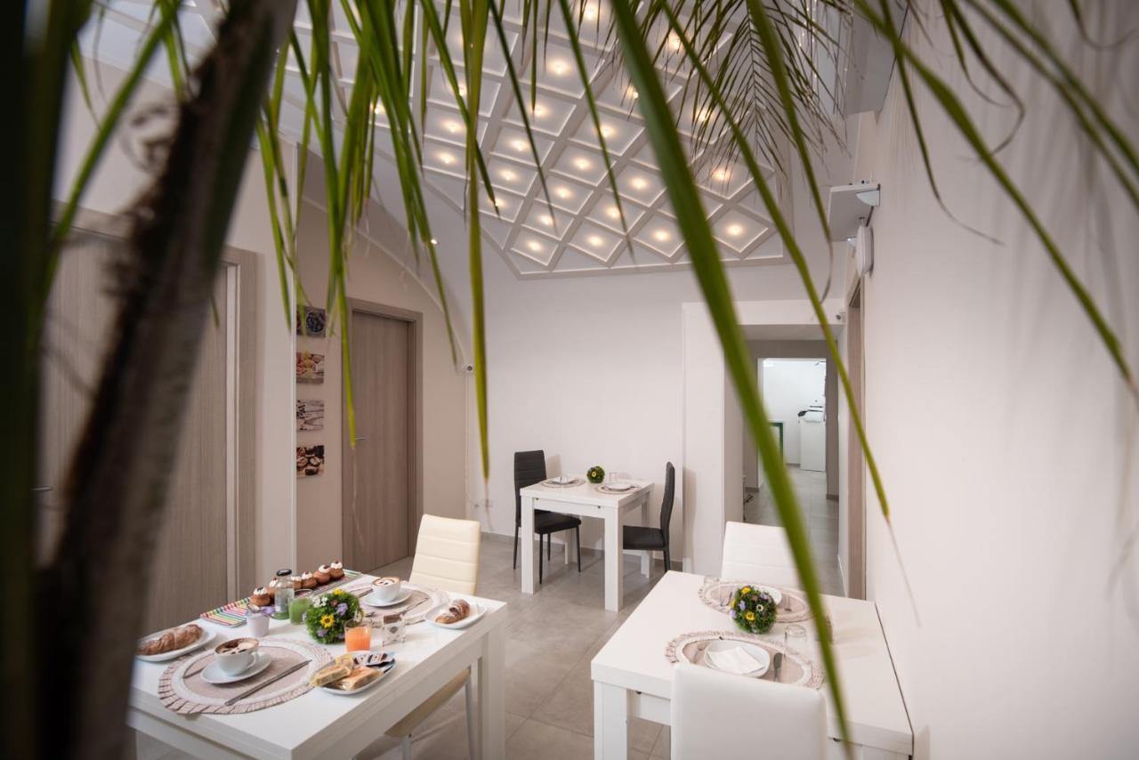 Roof Garden Bed & Breakfast ซาแลร์โน ภายนอก รูปภาพ
